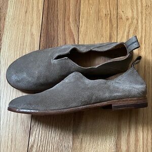 NEW Taupe Grey Suede Flats by Moma size 6